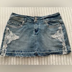 Vanilla jeans light wash lace embroidered embellished Mini skirt size 9